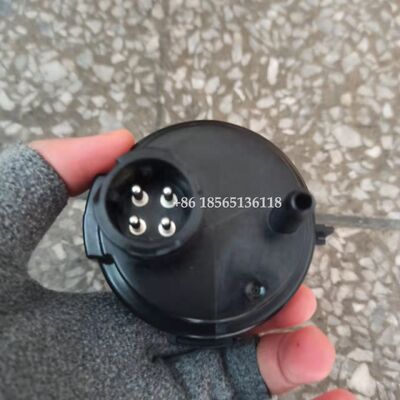 Original Vacuum Switch Sensor VOE20565673 20565673 for  EC210 EC240 EC290 EC360 E330 EC460 Air Pressure Sensor